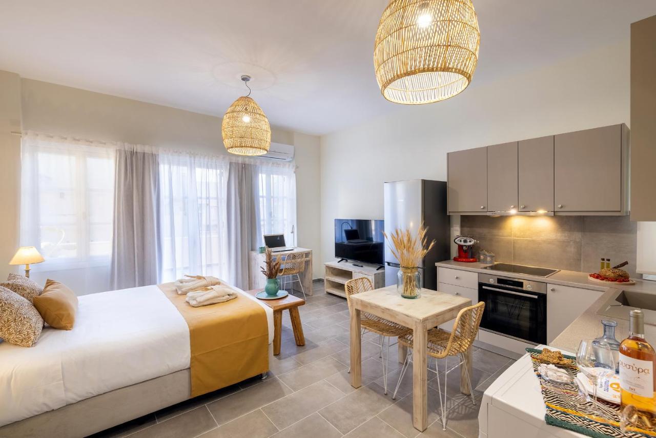 Grammata Suites Ermoupoli Exteriör bild