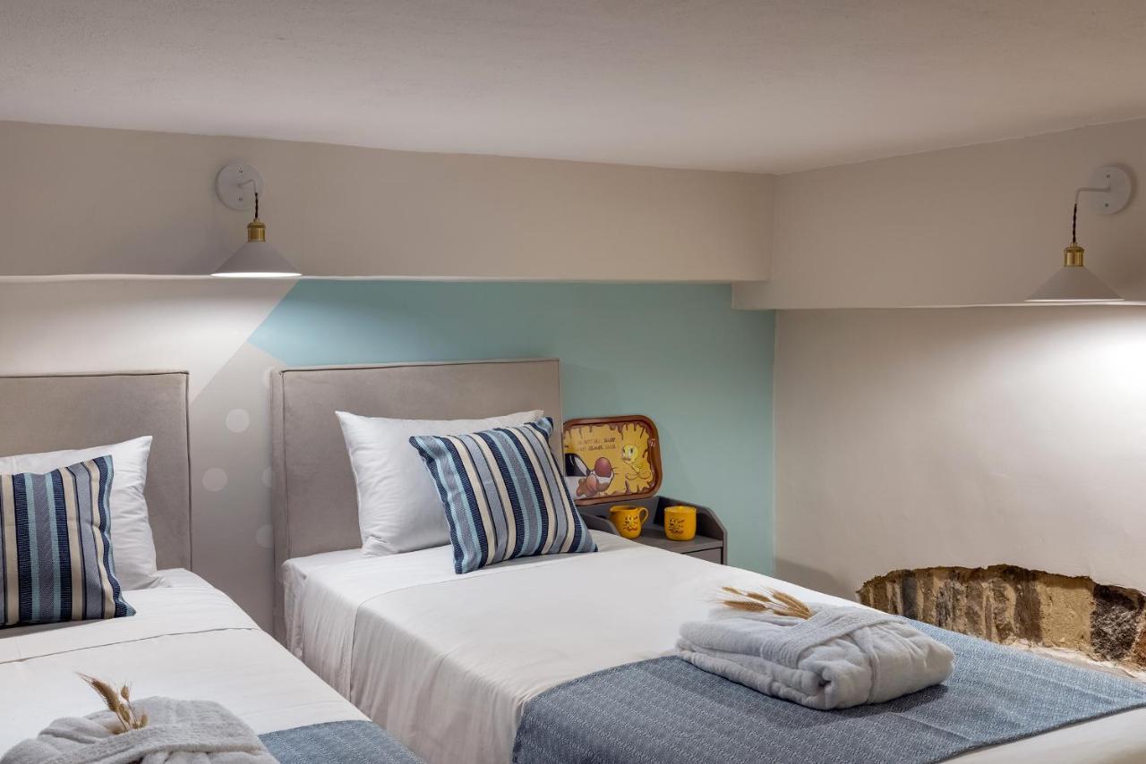Grammata Suites Ermoupoli Exteriör bild